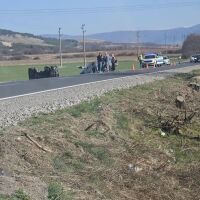 Автомобил навлезе в насрещното в Пазарджишко: Един загина, а трима са в болница