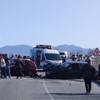 Автомобил навлезе в насрещното в Пазарджишко: Един загина, а трима са в болница