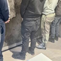 Седем от осемте души, изнудвали клиенти на бързи кредири с бой и отвличания, остават в ареста