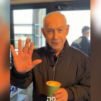 „Умирам за кафе“: Нетаняху се подигра на слухове за смъртта му в социалните мрежи (ВИДЕО)
