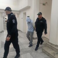 28-годишен преби до смърт свой познат след употреба на „чай за пушене“ в Шумен