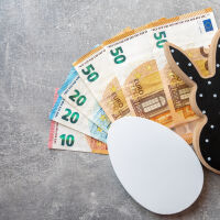 Парламентът прие на второ четене великденските и коледните добавки да са ежегодни