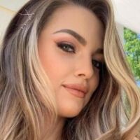 32-годишната инфлуенсърка, открита заровена в куфар, вероятно е издъхнала в него