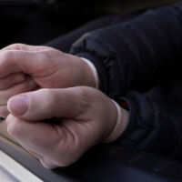 Сръбско нападение насред Мадрид. Похитители отвлякоха милионер с микробус. Следен е дни наред