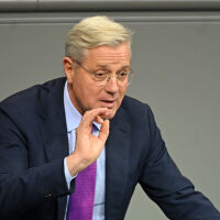 Експерт: САЩ рискуват стратегическо поражение в Иран