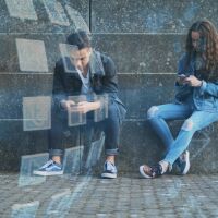 Без кебапчета и „кухи“ фрази: Какви послания биха накарали младите хора да гласуват? 