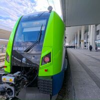 160 км/ч, Wi-Fi и място за 600 пътници: Първият нов влак „Шкода“ пристигна в София (СНИМКИ)