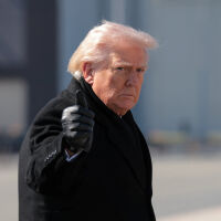 Varieties of Democracy: Тръмп върви по пътя на Орбан и Вучич, движи се с по-бързи темпове от тях