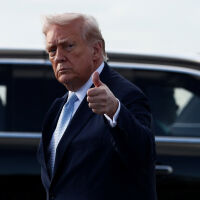 Тръмп: Обмисляме постепенно изтегляне на САЩ от Близкия изток