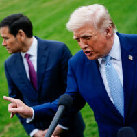 Доналд Тръмп към Иран: Отваряте до 48 часа Ормузкия проток или САЩ ще унищожат електроцентралите ви