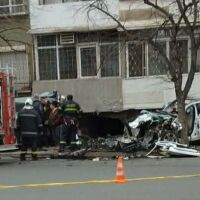 22-годишна шофьорка удари пешеходец, дърво и сграда в Стара Загора (СНИМКИ и ВИДЕО)