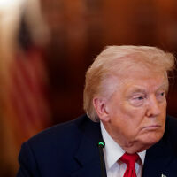 Докато преговорите продължават: Тръмп отложи ударите по Иран до 6 април