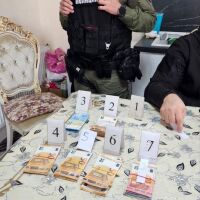 Акция на МВР за изборите: Открити са тетрадки с имена и ЕГН-та, на един от адресите са намерени над 25 000 евро 