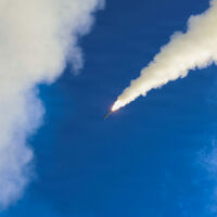 Иран: „Тежка цена“ за Израел след ударите по ключови обекти