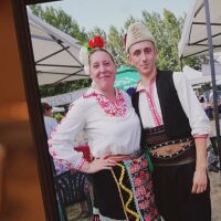 От военноморския флот до българското хоро: Ирландка намери своя дом в Бутово