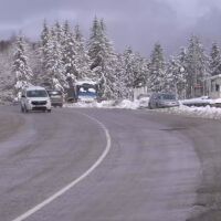 Сняг блокира Петрохан: Движението на тирове е ограничено