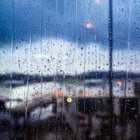 Силен дъжд отмени десетки полети в Турция