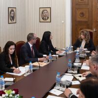 В навечерието на Великден: Президентът обсъди с НАП и КЗП контрола върху ръста на цените 