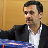 ИЛНА: Бившият президент на Иран Махмуд Ахмадинеджад е бил убит при въздушен удар