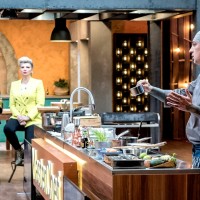 Топ 6 в MasterChef готвят със своите близки, а Chef Петър Михалчев приготвя 