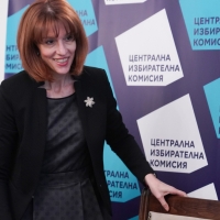 ЦИК се среща с Андрей Гюров