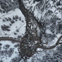 Областният управител на Смолян: Свлачището е много голямо, засегнало е и гората (ВИДЕО И СНИМКИ)
