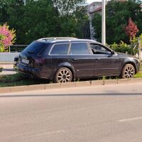 Пиян шофьор се заби в ограждения в Русе, дрегерът отчете 3,40 промила (СНИМКИ)