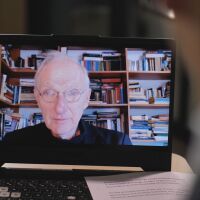 Гръм и блясък в Бели дом: Проф. Дейвид Шулц за политическото насилие и войната в Иран