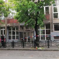 Взрив по време на възпоменание на жертви от стрелба в училище 