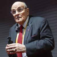 Бивш кмет на Ню Йорк е хоспитализиран в критично състояние