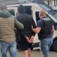 Нова схема: Младежи източиха кредити за 120 000 евро с фалшиви лични карти