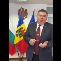 Посланици и дипломати рецитират “Българският език” на Вазов (ВИДЕО)