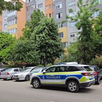 В стабилно състояние е момчето, паднало от балкон след партито с наркотици