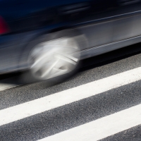 18-годишен блъсна деца на пешеходна пътека в Пазарджик, пресичали на червено