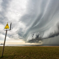 Предупреждение за силен вятър – до 80 км/ч, за 18 области на 21 ноември