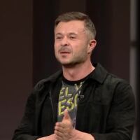 Сhef Кустев прави разместване по станциите