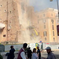 Почина работникът, затрупан под руини на средновековна кула в Рим (СНИМКИ и ВИДЕО)