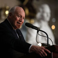 Почина бившият вицепрезидент на САЩ Дик Чейни