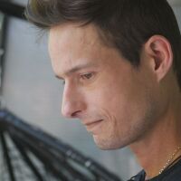 "Върна се като друг човек от Корея - беше почти невероятно": Още 34 000 лева трябват за лечението на Дарин