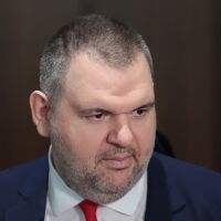 Пеевски: Хората ще имат гориво, истерия има само в партията на "Лукойл" и пуделите
