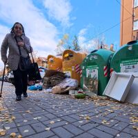 КЗК проверява Столична община заради жалби на фирми за почистване