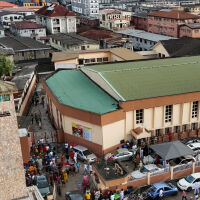 Протести в Нигерия срещу заплахите на Тръмп за военен удар (СНИМКИ)