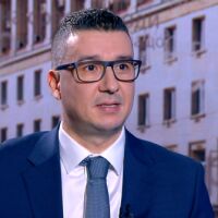 Министърът на икономиката: САЩ ще ни освободят от санкциите срещу „Лукойл“ 