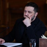 Володимир Зеленски посети фронтовия град Херсон