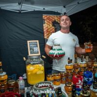 "Исках да направя добро, но нямах идея как": Здравко, който дари 1 тон мед на хора в нужда