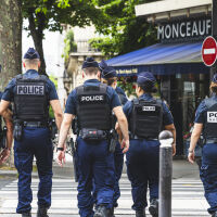 Преди годишнината от „Батаклан“: Три млади жени са подготвяли терористични атаки в Париж