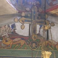 "Христос се е напукал и виси във въздуха": Нов свещеник в две църкви се притеснява за вярващите