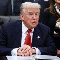 Тръмп стартира процедура за ускорено издаване на визи за притежатели на билети за Световното по футбол