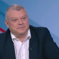 Йончев за Спецов: Той познава отлично икономическия модел на нефтения пазар и финансовите потоци