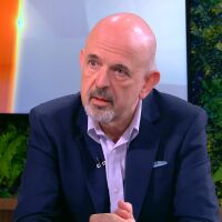 Месец и половина до еврото: "Нека максимално да вкараме наличните си средства по банковите сметки"